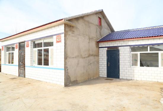 中国工商银行内蒙古分行:党建聚合力 帮扶促脱