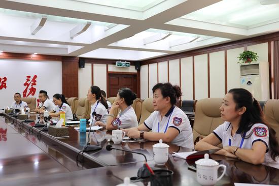 新城区创城义务社会监督员座谈会现场