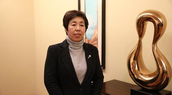 张丽英委员