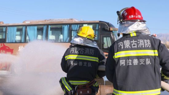 图为活动现场。