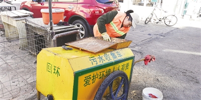 徐云峰在工作中