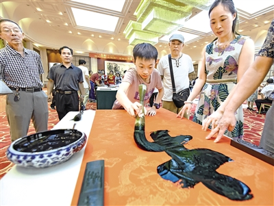 怀特乌勒斯 刘墨墨 摄