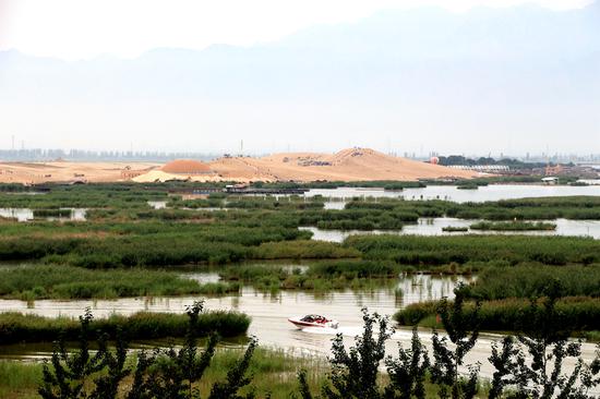 美丽沙湖。