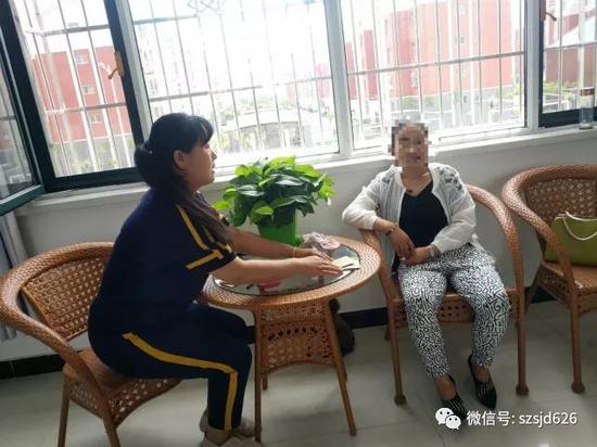 “我又来报到了”,进门时那阳光的笑容,是这将近三年的收获。