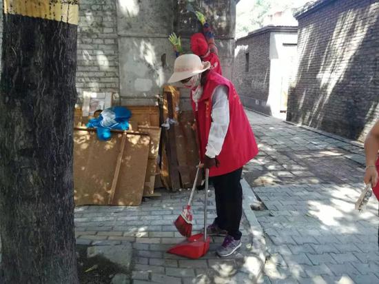市委编办志愿服务风采