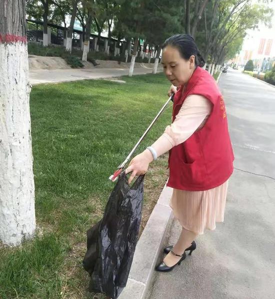 石嘴山电信公司志愿服务风采
