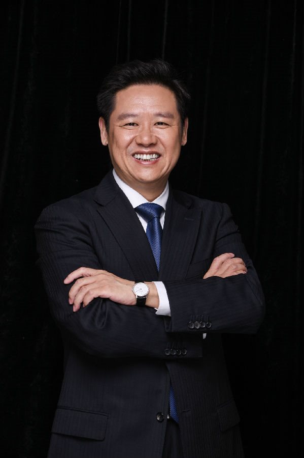 ▲金东集团、华致酒行连锁管理股份有限公司董事长吴向东
