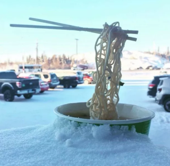 新发明的雪地运动