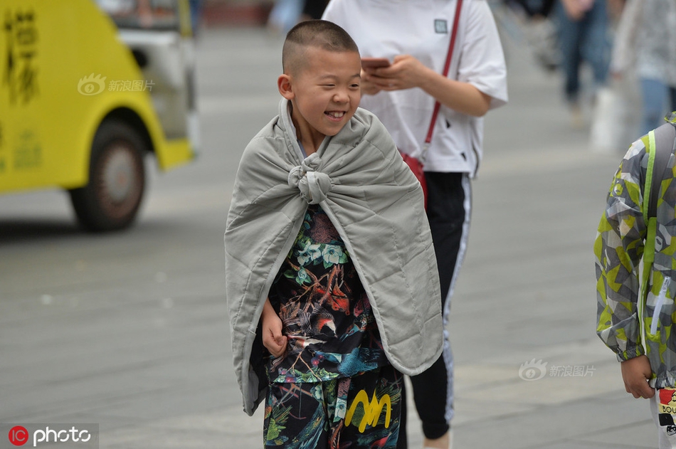 男男在教室伦流澡到尿Hnp