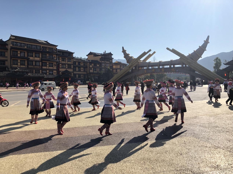女画家文蔚60余件代表作在肥展出