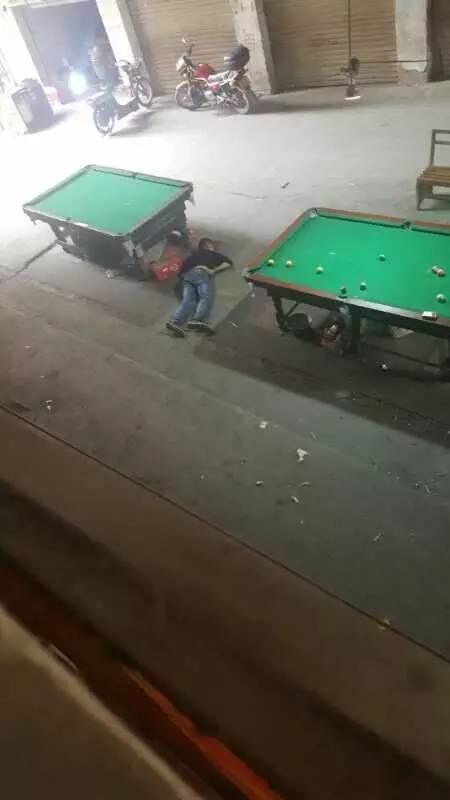 在线 色 片