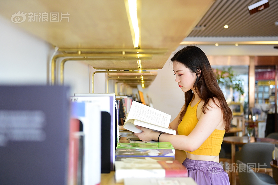 中国乱伦精品