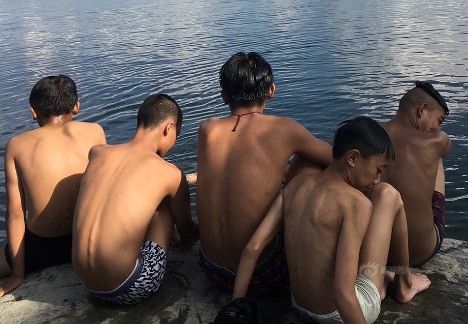 激情双龙片限级Gay片