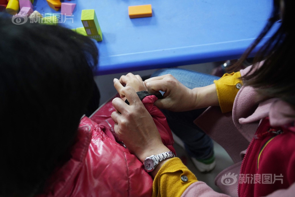 狗操女人逼的视频