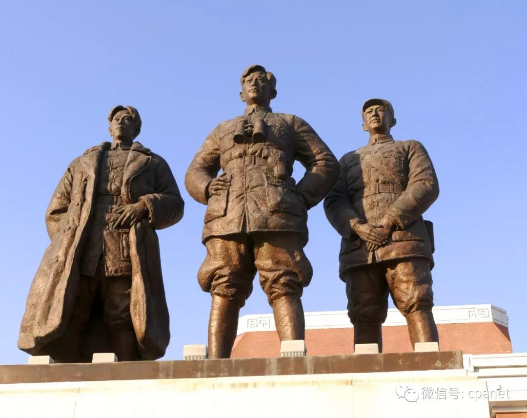 1933年，在照金建立陕甘边革命根据地的老一辈无产阶级革命家刘志丹、谢子长、习仲勋。