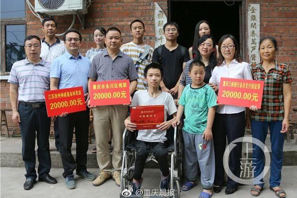 明光市张八岭镇开展反诈志愿服务活动