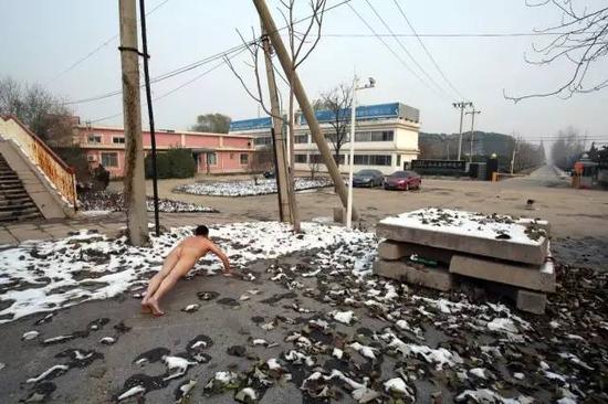 《那一刻》2015年11月24日北京迷笛音乐学校16名学生吸毒事件 作品1号