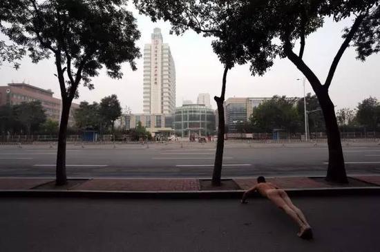 《那一刻》2013年9月16日 天津“第一口奶”事件