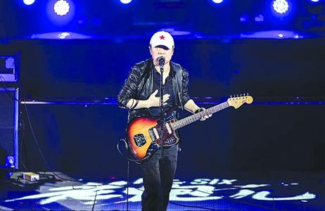 崔健滚动三十发布会:做演唱会不是为怀旧