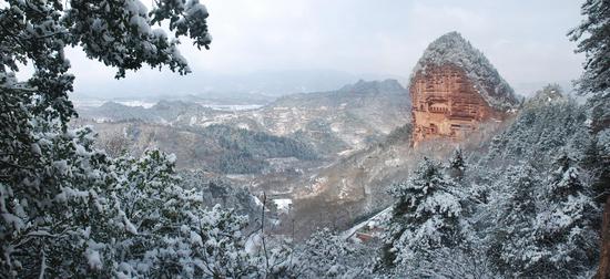 李勇 《雪域麦积》