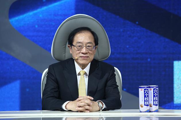 姚期智参与《机智过人》录制