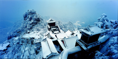 周梅生 武当山紫金城 ,2008年。