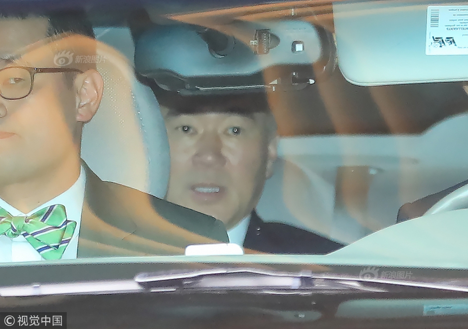 帅哥洗澡搞鸡偷拍