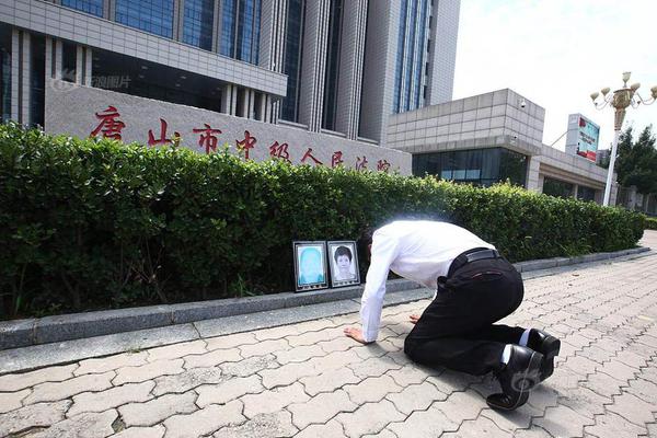 星隆·徽州小吃街盛大开业 燃爆女人街