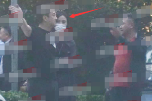 李亚鹏接绯闻女友回家海哈金喜西装热裤