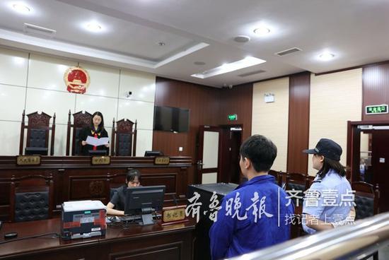 案例四:女子多次賣毒品被判1年八個(gè)月