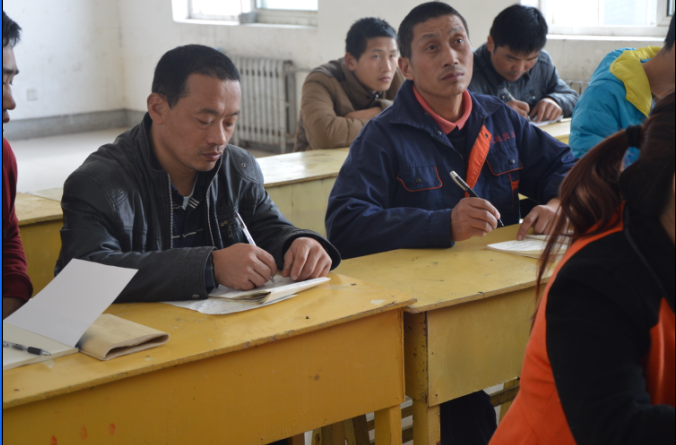 40岁老板改行 到蓝翔技校学厨师