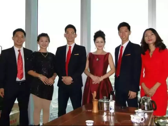 吴佰诚——水净天明的执着追求者