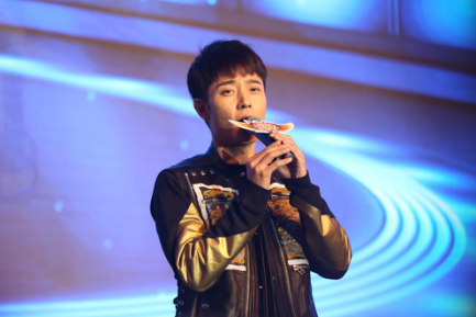 1483966854120699.png (张丹峰表演《地老天荒》)