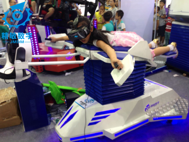 全世界挑战死亡率最高的极限运动,让你秒变VR“鸟人”!在银河幻影VR世界里放心徜徉,挑战难度系数不设限!