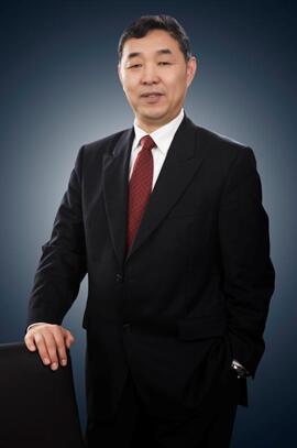 李俊峰获新能源界"奥斯卡"终身成就奖