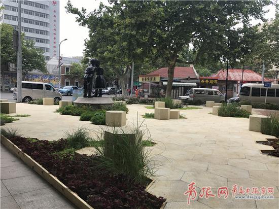1501153691957059217.jpg 华阳路埕口路绿化节点