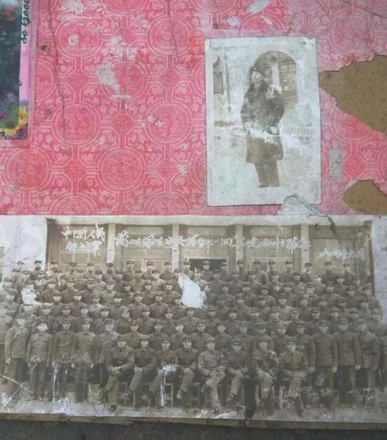 3.jpg “战友亲如兄弟,你来自边疆,他来自内地,同吃一锅饭,同举一杆旗。”