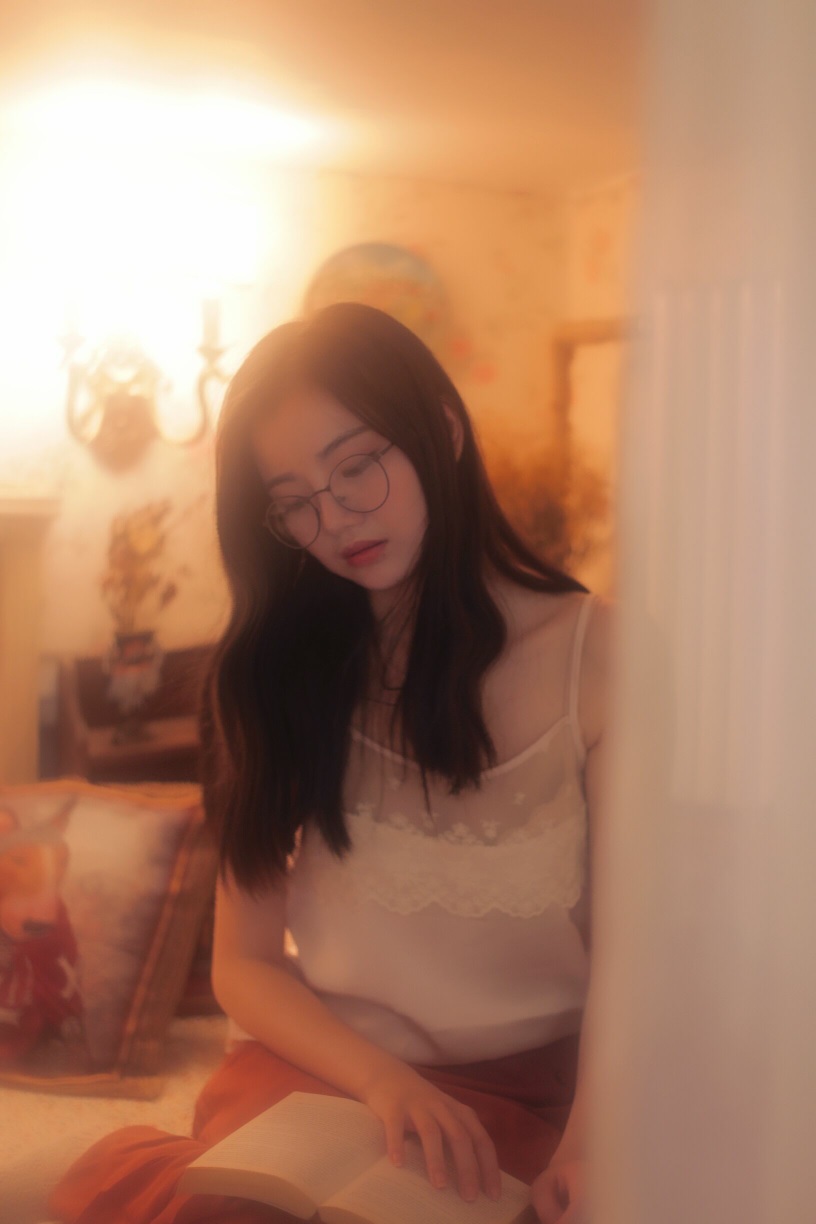 武大校花丁婷婷丰满迷人双眸让无数男人着迷