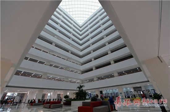图书馆内景