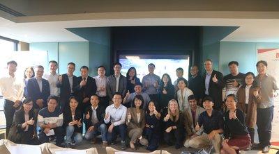 初创企业发展专题研讨会合影