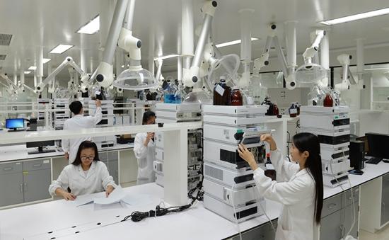 严把药品质量关