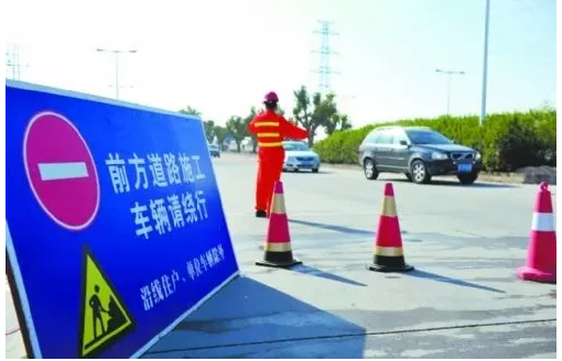 青银高速济青段淄博服务区青岛方向封闭