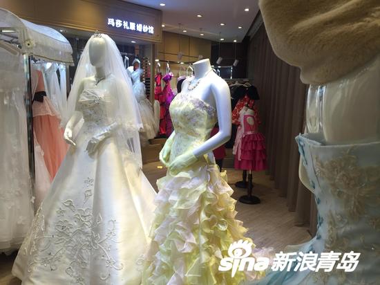 冬季彩色婚纱_冬季婚纱礼服(2)