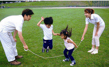 修正药业优尔胶囊:提升宝宝免疫力 身体健康显