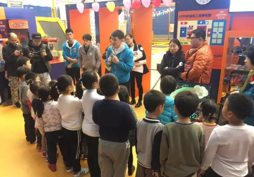 体验馆 | 蹦蹦跳跳也能健身?元气蹦床嗨翻全场