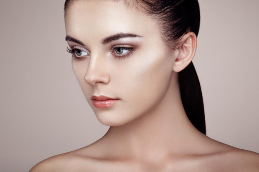 怎样才能有效的去除雀斑?详解脸部美白祛斑的