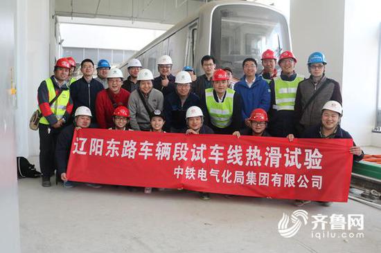 地铁2号线一期工程车辆段试车线热滑试验顺利完成。(韩月楼 摄)