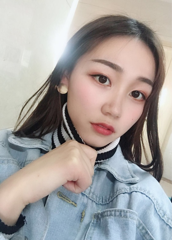 刘 毅 22岁