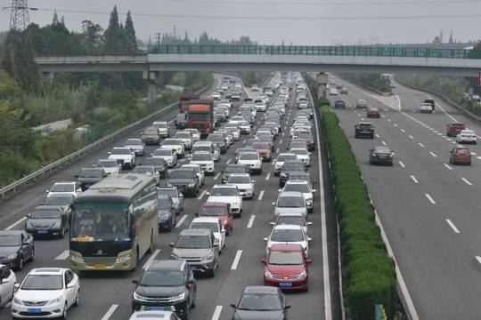 江苏发布国庆出行指南：全省19个高速路段易拥堵