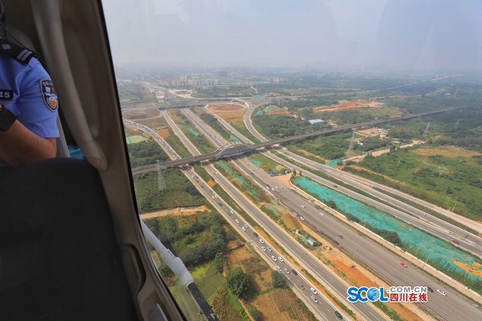 现在可以进出成都吗 ArAG-fymkwwk7678657.jpg